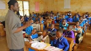 Les nouveaux curricula seront suspendus pour un moment