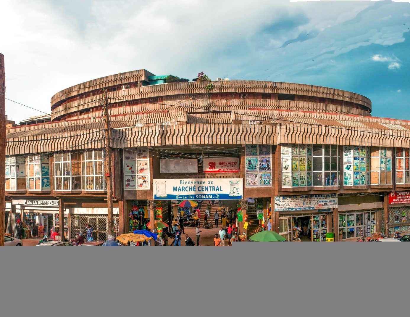 Les marchés de la ville de Yaoundé font de la résistance aux mesures gouvernementales de lutte contre la pandémie du Covid-19