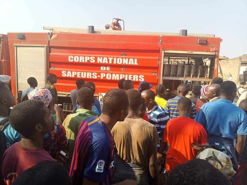 L’effondrement d’un bâtiment à étage fait plusieurs morts à Yaoundé